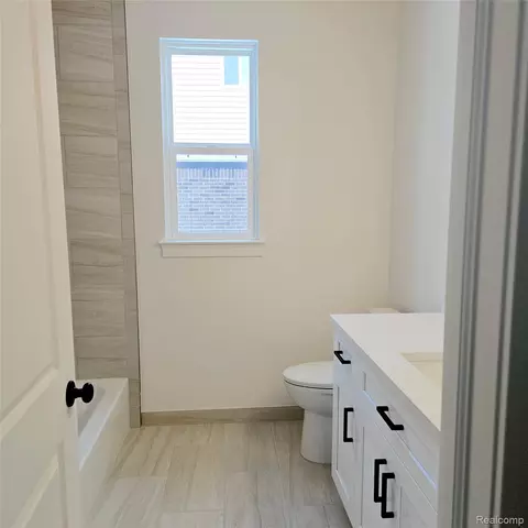 Bath - 50691 Timberstone Dr, Macomb, MI 48042 photo 4 of 5