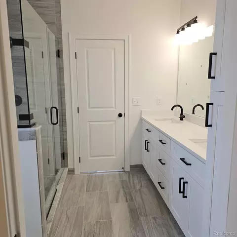 Bath - 50691 Timberstone Dr, Macomb, MI 48042 photo 1 of 5