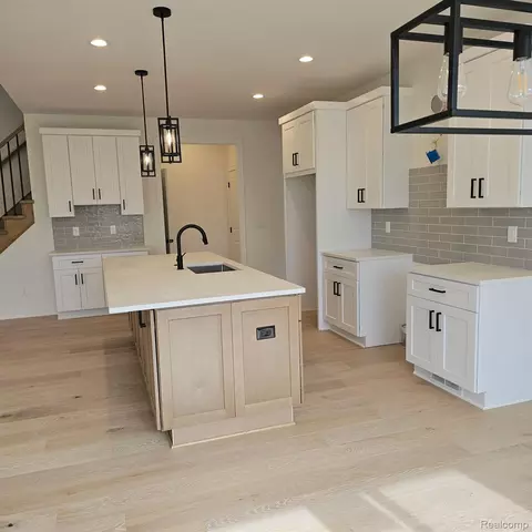 Kitchen - 50691 Timberstone Dr, Macomb, MI 48042 photo 1 of 2