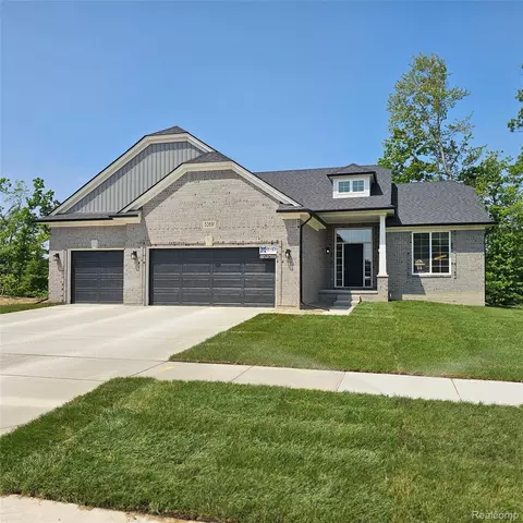 50691 Timberstone Dr, Macomb, MI 48042
