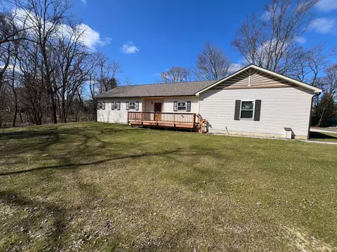 9090 Chilson Rd, Brighton, MI 48116