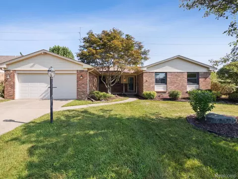 17018 White Haven Dr, Northville, MI 48168