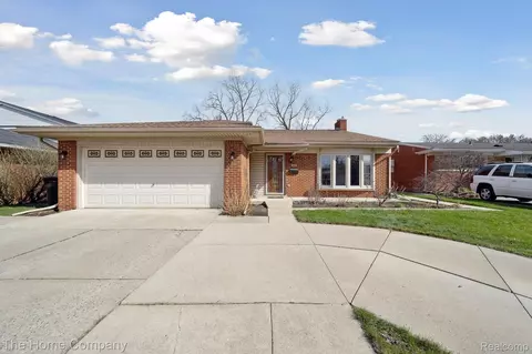 4473 Parkside Blvd, Allen Park, MI 48101