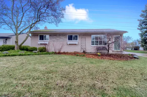 11558 Ernst St, Taylor, MI 48180