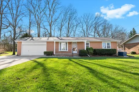 2673 Canfield Trl, Genoa, MI 48114