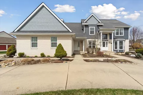2897 Treyburn Ln, West Bloomfield, MI 48324