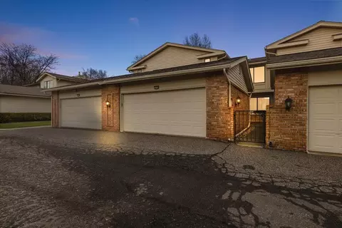 7036 Bridge Way, West Bloomfield, MI 48322
