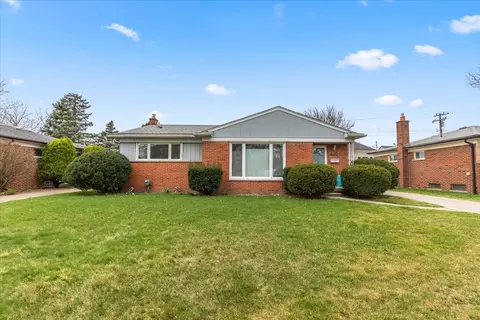 14429 Lyons St, Livonia, MI 48154