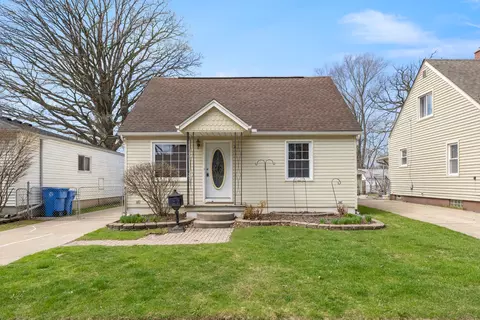 4540 Fleming St, Dearborn Heights, MI 48125