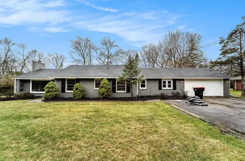 25235 Peekskill, Southfield, MI 48033