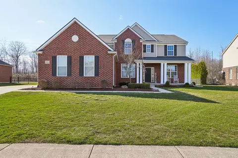 61223 Burningwood Dr, Washington, MI 48094