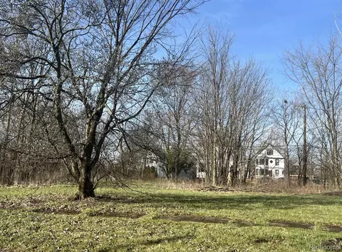 5347 Mitchell St, Detroit, MI 48211