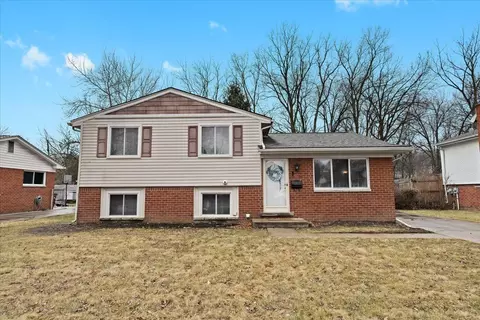 11166 Katherine St, Taylor, MI 48180