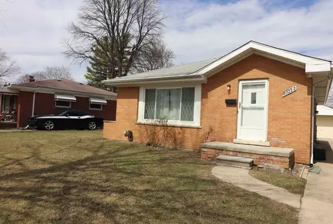 33222 Gerald St, Wayne, MI 48184