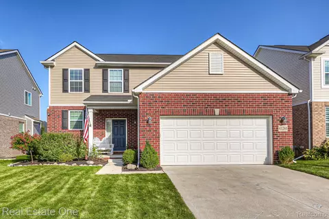 41268 Rugosa Dr, Clinton Township, MI 48038