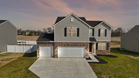 32473 Salt River Cir N, New Haven, MI 48048