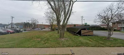 15156 Fairfield St, Livonia, MI 48154