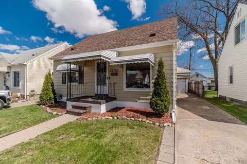 23736 Harding Ave, Hazel Park, MI 48030