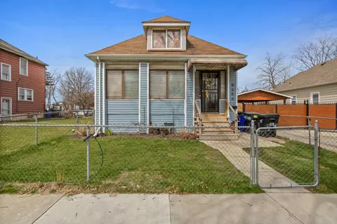 8404 Longworth St, Detroit, MI 48209
