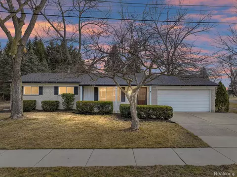 50444 Shelby Rd, Shelby Township, MI 48317