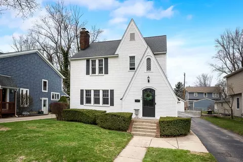 145 Linwood Ave, Rochester, MI 48307