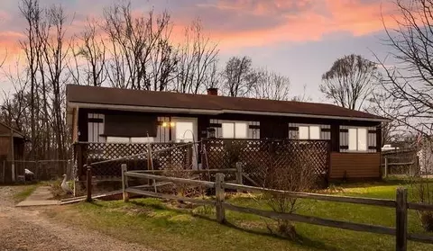 333 Fairfield, Holly, MI 48442