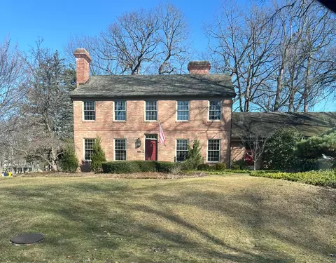 5051 Forest Way, Bloomfield Township, MI 48302