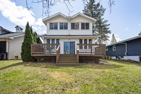 3000 Barnes Ave, Waterford, MI 48328