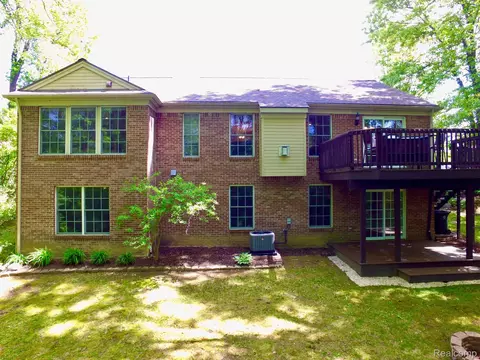 21808 Celestial Cir, Unadilla, MI 48169