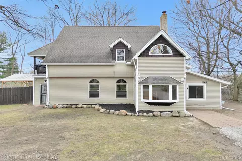 3628 Ford Ave, Leoni, MI 49203