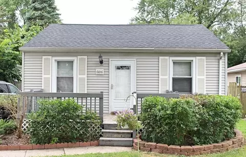 6846 Wilkie St, Taylor, MI 48180