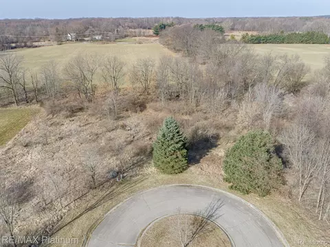 lot2 Vanessa Dr, Holly, MI 48442