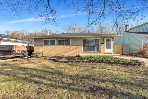 25518 Champaign St, Taylor, MI 48180