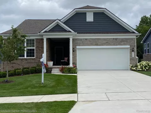 4117 Avery Rd, Orion, MI 48359