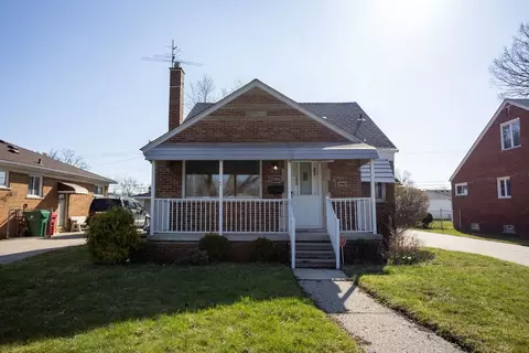 23304 Almond Ave, Eastpointe, MI 48021