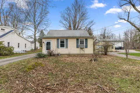 2426 Curtis Rd, Adrian, MI 49221