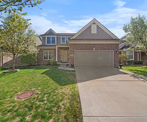 43442 Cherrywood Ln, Canton, MI 48188