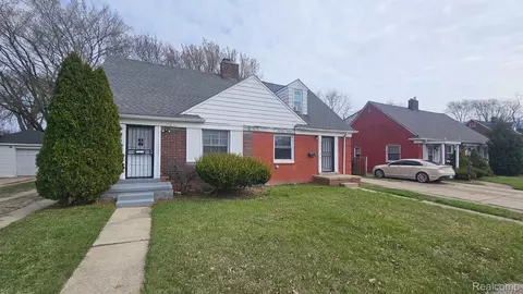21719 Moross Rd, Grosse Pointe, MI 48236