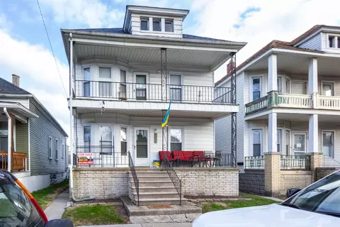 2668 Neibel St, Hamtramck, MI 48212