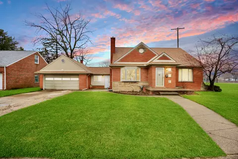 26829 Greenleaf St, Roseville, MI 48066
