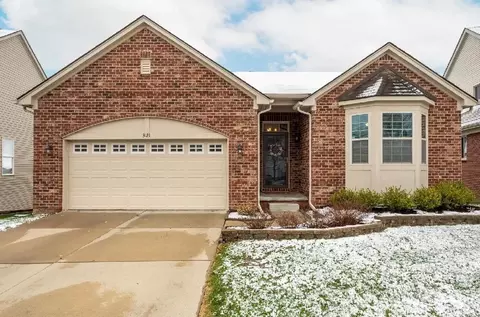 3121 Belle Terre, Commerce, MI 48382