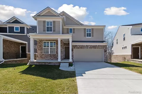 2843 Dillon Dr, Ann Arbor, MI 48105