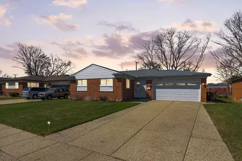 14397 Norman St, Livonia, MI 48154
