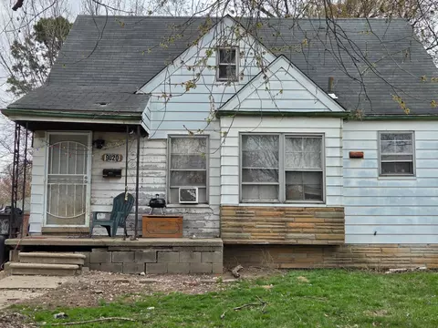 9020 Pierson St, Detroit, MI 48228