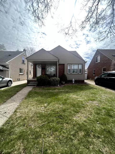 2037 Edgewood St, Dearborn, MI 48124