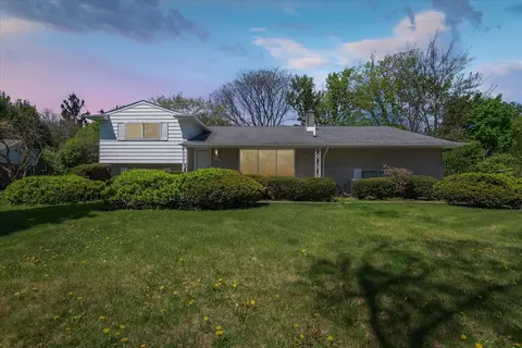 32338 Craftsbury Rd, Farmington Hills, MI 48334