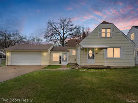 23385 Tawas Ave, Hazel Park, MI 48030