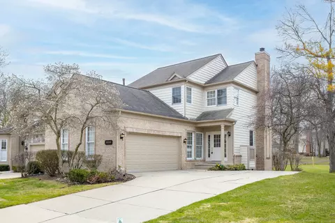 39559 Muirfield Ln, Northville, MI 48168