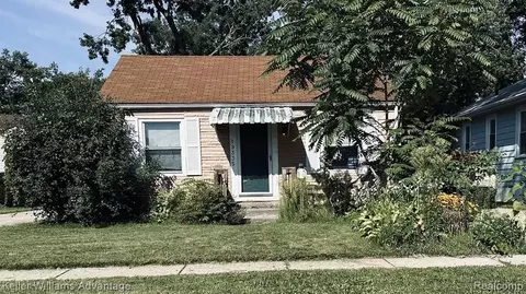19335 Centralia, Redford, MI 48240