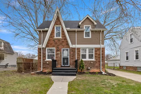 22796 Melrose Ave, Eastpointe, MI 48021